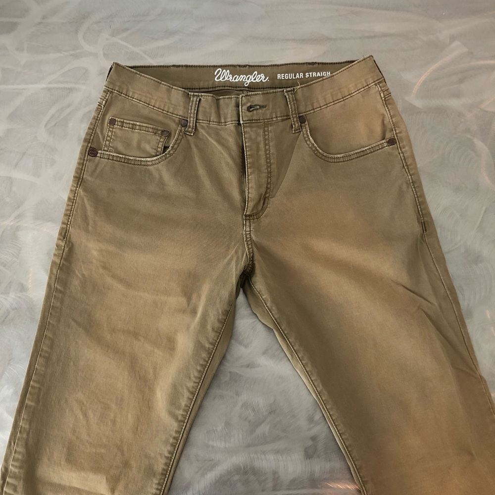 Wrangler Regular Straight Fit